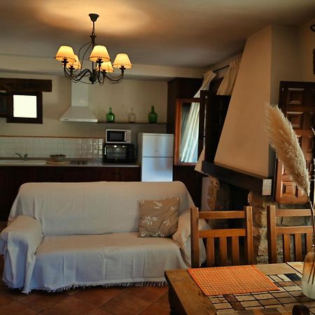 فيلاألبا دي لا سايرا Casa Rural Nelia المظهر الخارجي الصورة